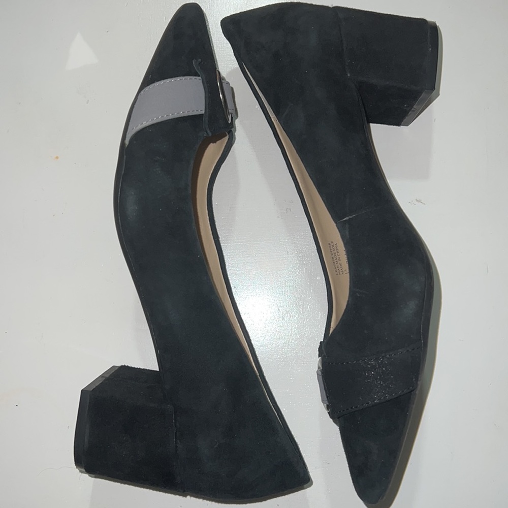 Bettye Muller Concept leather and suede block pointy toe black heels - Picture 4 of 9